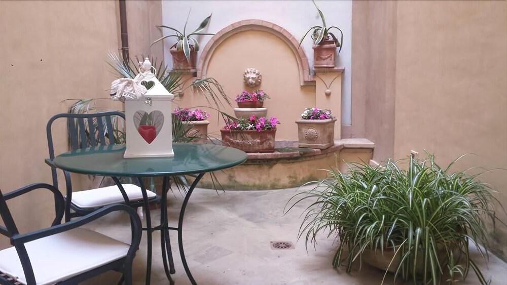Hotel Palazzo Bocci 스펠로 외부 사진