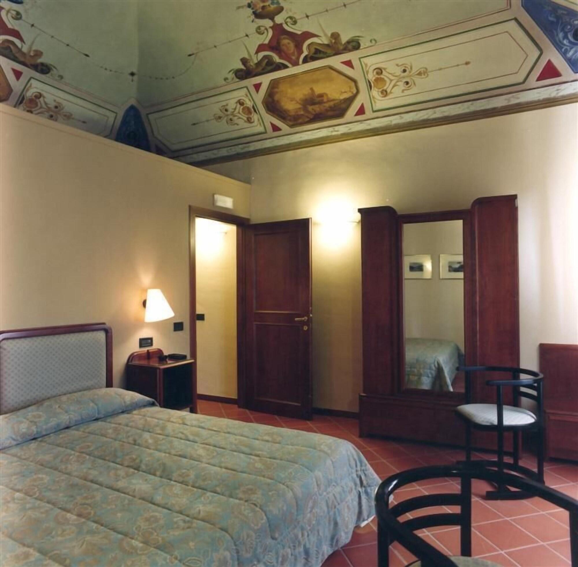 Hotel Palazzo Bocci 스펠로 객실 사진